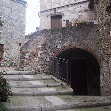 Hotel Locanda La Pieve Semproniano Exterior foto