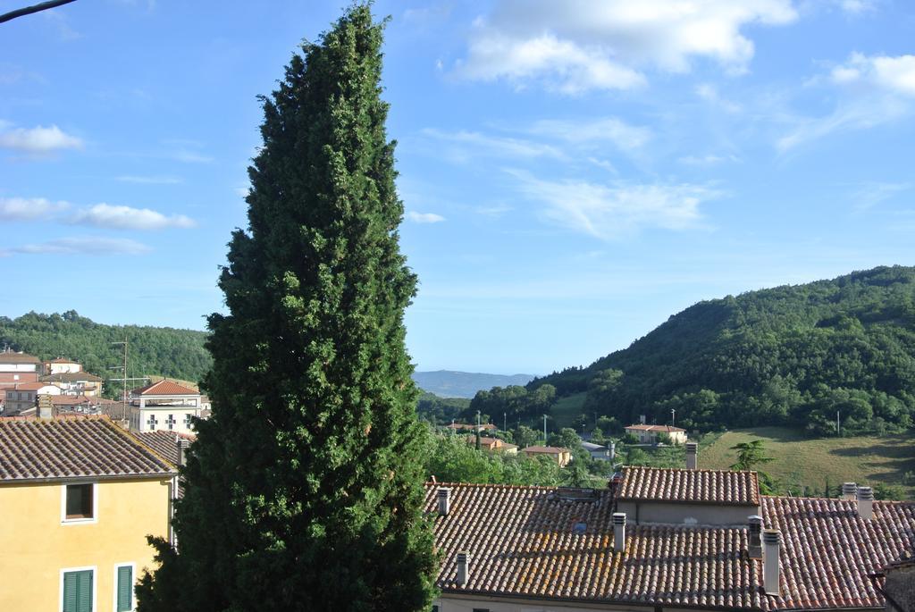 Hotel Locanda La Pieve Semproniano Exterior foto